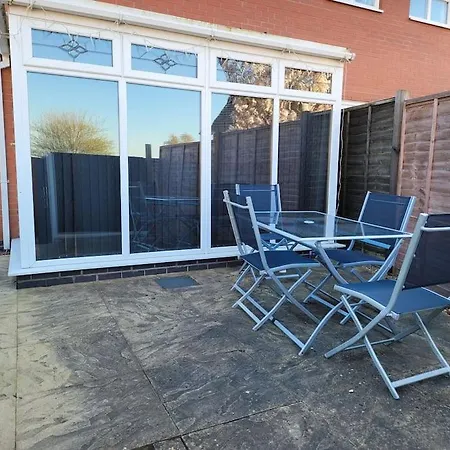 2 Bedroom End Of Terrace House Wellington  Exterior photo