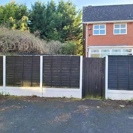 2 Bedroom End Of Terrace House Wellington  Exterior photo