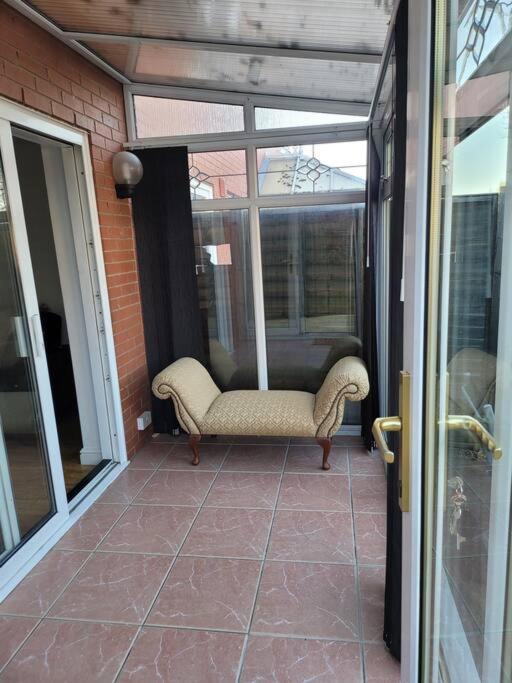Apartment 2 Bedroom End Of Terrace House Wellington (Shropshire)