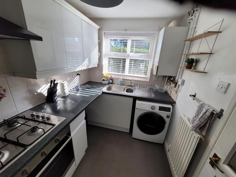2 Bedroom End Of Terrace House * Wellington (Shropshire)